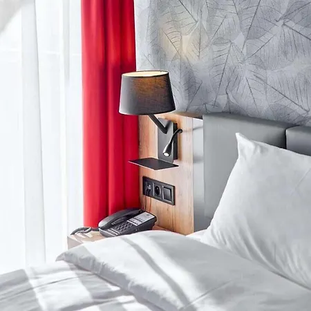 Ibis Styles Отель Новы-Тарг
